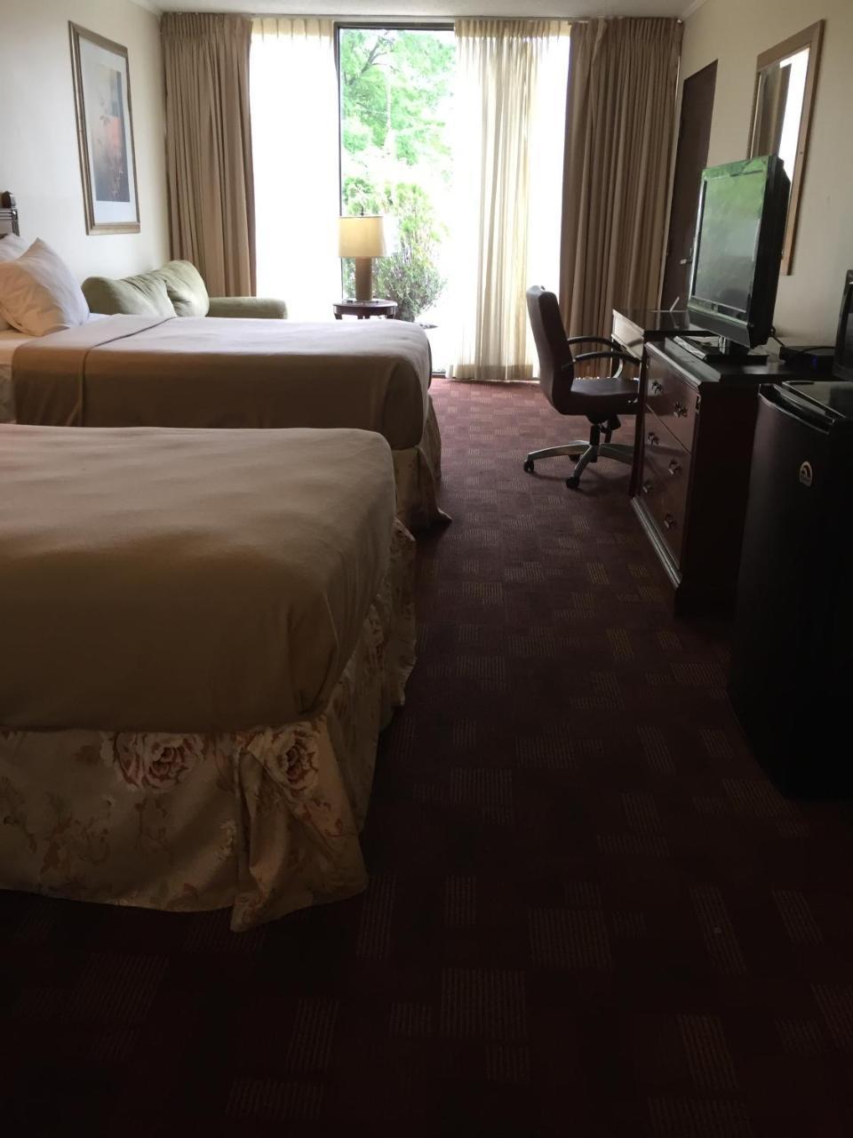Cheshire Motor Motel 2*